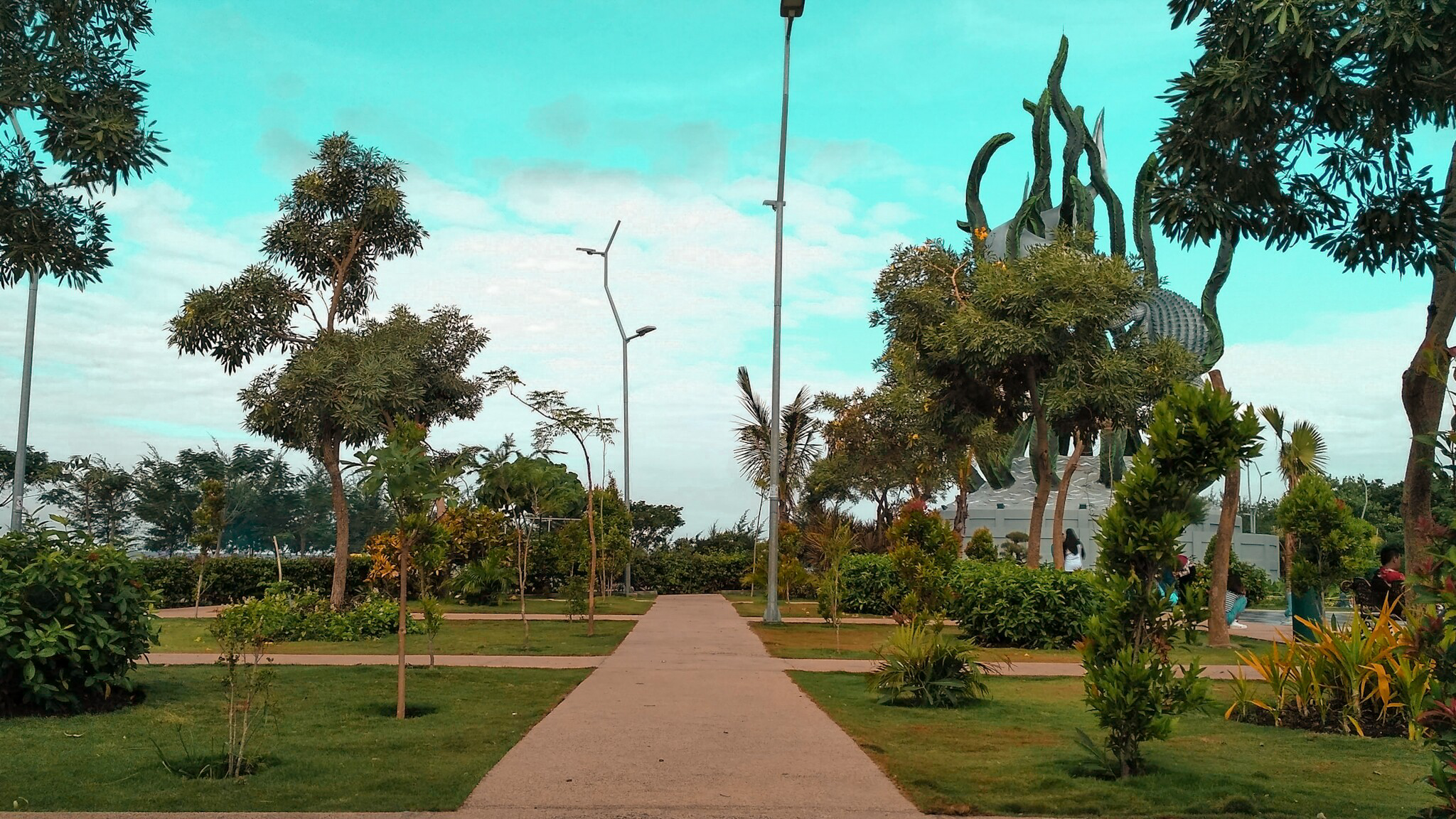 Taman Suroboyo, Tempat JalanJalan di Kota Pahlawan