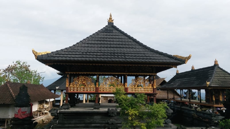 Tempat Sembahyang di Pura Lempuyang Luhur (c) Atmakhati/Travelingyuk
